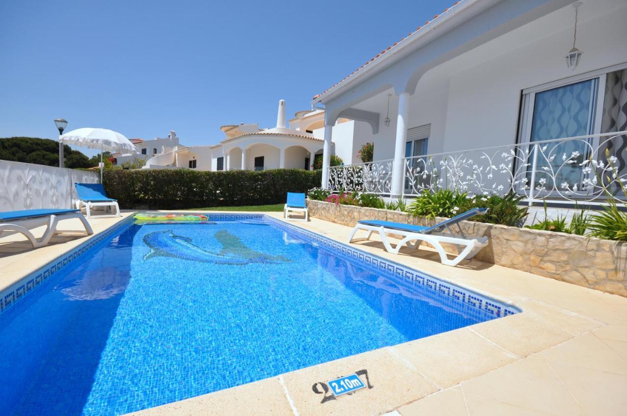 Well-Appointed Villa Is Situated In The Popular Resort Of Vilamoura كوارتيرا المظهر الخارجي الصورة