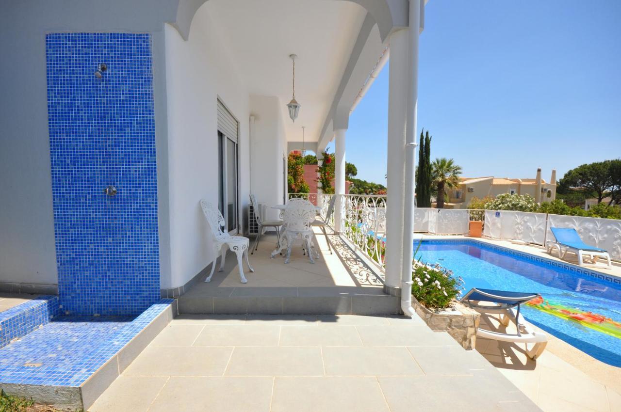 Well-Appointed Villa Is Situated In The Popular Resort Of Vilamoura كوارتيرا المظهر الخارجي الصورة